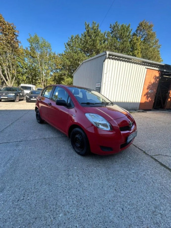 toyota-yaris-10-59kw-2009-big-1