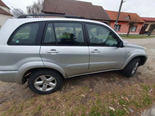 toyota-rav4-20-d-4d-5d-sol-85kw115hp-m5-big-1