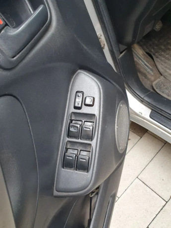 toyota-rav4-20-d-4d-5d-sol-85kw115hp-m5-big-3