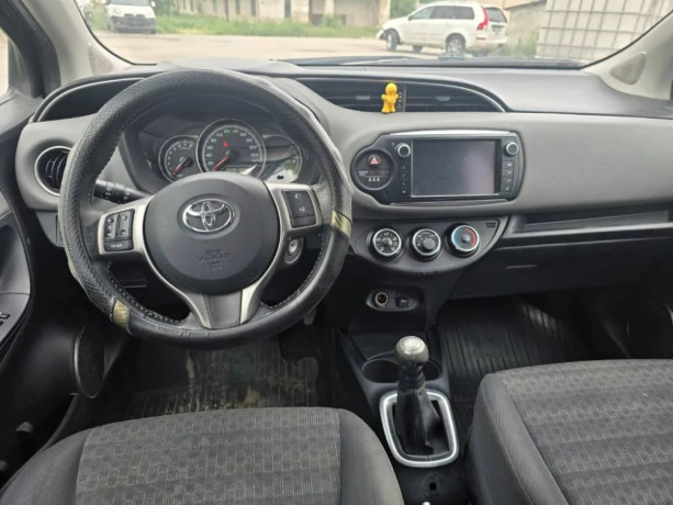 toyota-yaris-10-vvt-i-active-big-0