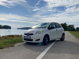 toyota-yaris-10-vvt-i-terra-cool-51kw69hp-m5