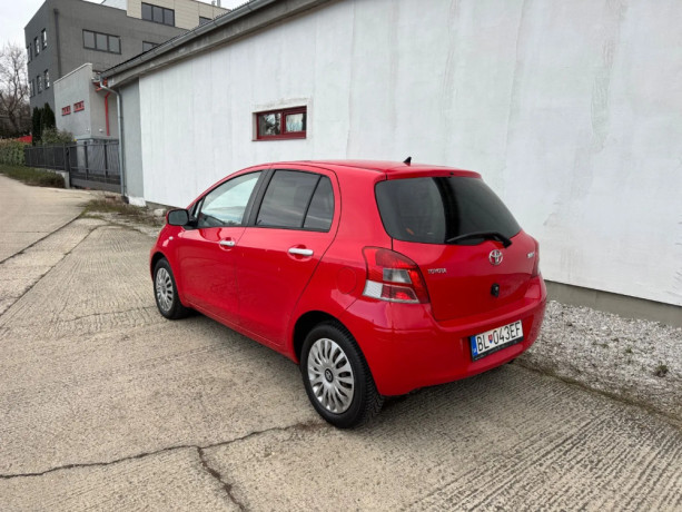 toyota-yaris-133i-dual-vvt-i-dream-big-0
