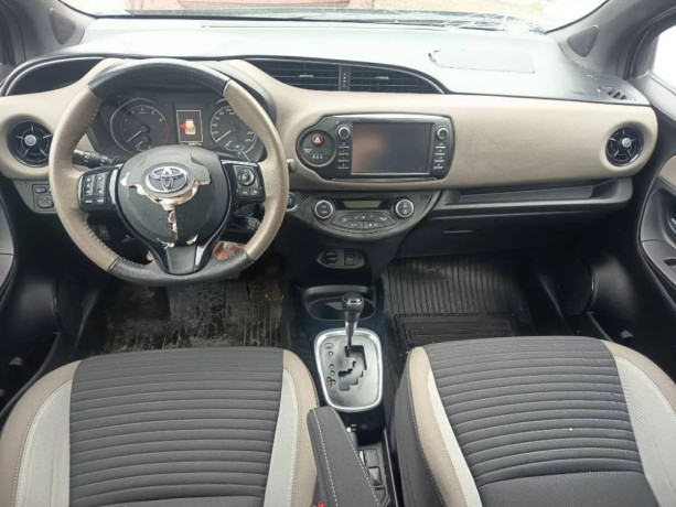 toyota-yaris-15-vvt-ie-selection-multidrive-s-big-3