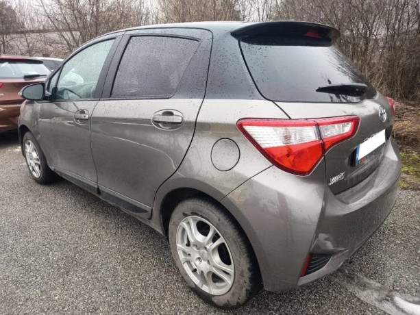 toyota-yaris-15-vvt-ie-selection-multidrive-s-big-0