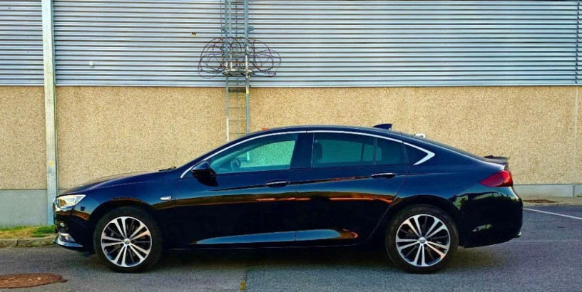 opel-insignia-grand-sport-big-0