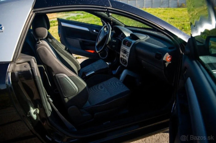 opel-tigra-twintop-18-92kw-125koni-big-3