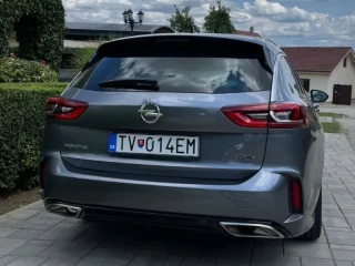 opel-insignia-st-sportova-gsi-4x4-210ps-59-000-km
