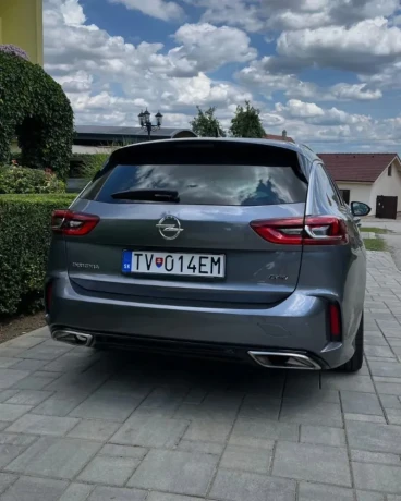 opel-insignia-st-sportova-gsi-4x4-210ps-59-000-km-big-0