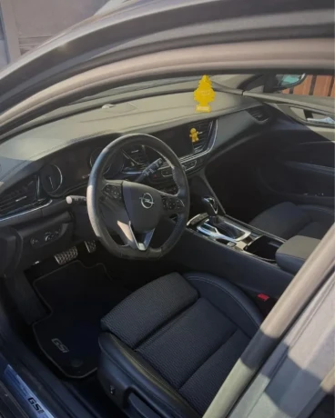 opel-insignia-st-sportova-gsi-4x4-210ps-59-000-km-big-1