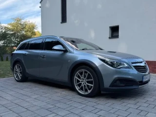 opel-insignia-st-insignia-kombi-20-turbo-250k-country-tourer-4x4-at6-184kw250hp-a6