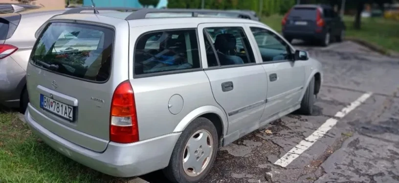 opel-astra-caravan-17-dti-diesel-55-kw-big-3