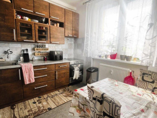 slnecnyvelky-a-pekny-3-izb-byt-s-balkonom-tlmace