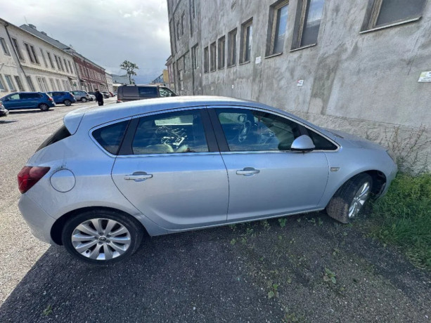 opel-astra-sport-tourer-astra-st-14-turbo-120k-activedrive-88kw120hp-m6-big-0