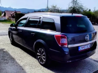 opel-astra-sport-tourer-predam-opel-astra-sport-tourer