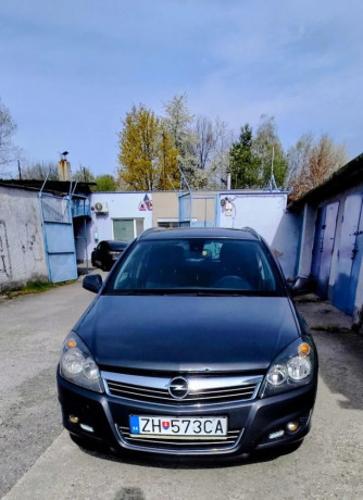 opel-astra-sport-tourer-predam-opel-astra-sport-tourer-big-2