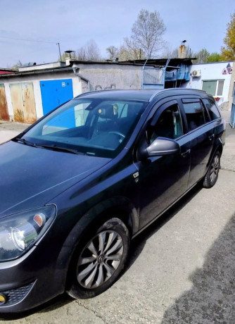 opel-astra-sport-tourer-predam-opel-astra-sport-tourer-big-1