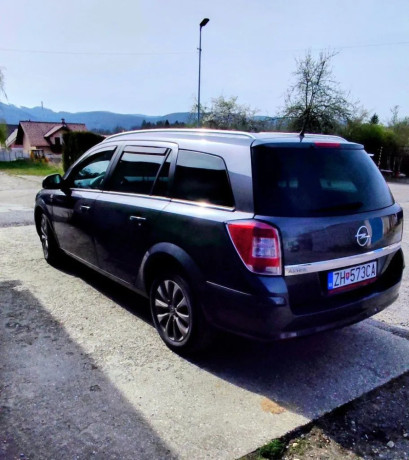 opel-astra-sport-tourer-predam-opel-astra-sport-tourer-big-0
