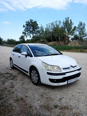 citroen-c4-sedan-hatchback-big-1