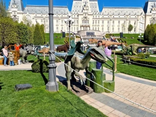 interaktivna-vystava-dinosaurov-dinoxpark-na-prenajom