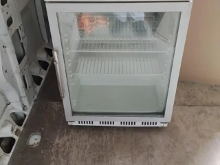 predam-profesionalnu-gastro-presklennu-podbarovu-chladnicku