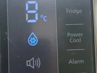 predam-novy-displej-na-chladnicku-samsung