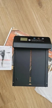 automaticke-dvierka-do-kurnika-s-casovacom-big-1