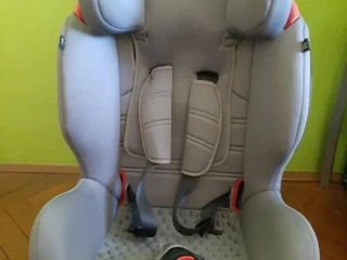 detska-autosedacka-znacky-foppapedretti-9-36-kg