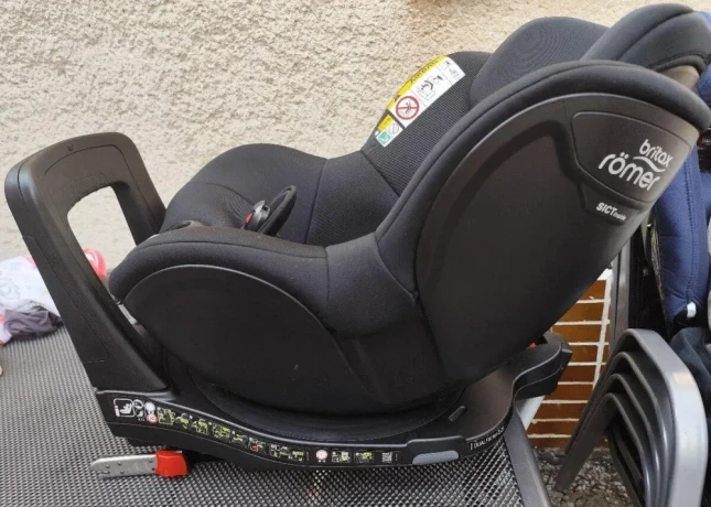 autosedacka-britax-romer-dualfix-m-i-size-big-4