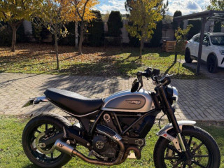 ducati-scrambler-icon-800-zimna-cena