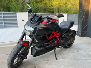 ducati-diavel-1200