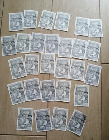 52-roznych-nalepiek-na-tom-nasom-dvore-big-4