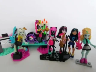 mega-bloks-monster-high-kapela