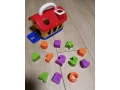 vkladacka-tupperware-a-domcek-cisla-tvary-pismena-small-1