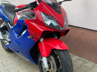honda-cbr-600f-f4i