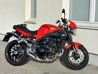 triumph-speed-triple-1050