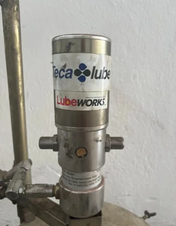 predam-pneumaticke-mazacie-a-hydraulicke-cerpadlo-big-4