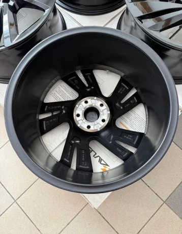 nepouzite-hlinikove-disky-5x112-r20-vw-touareg-rline-nevada-big-4