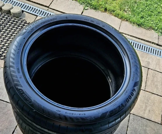 goodyear-eagle-f1-asymmetric-6-24545-r18-big-0