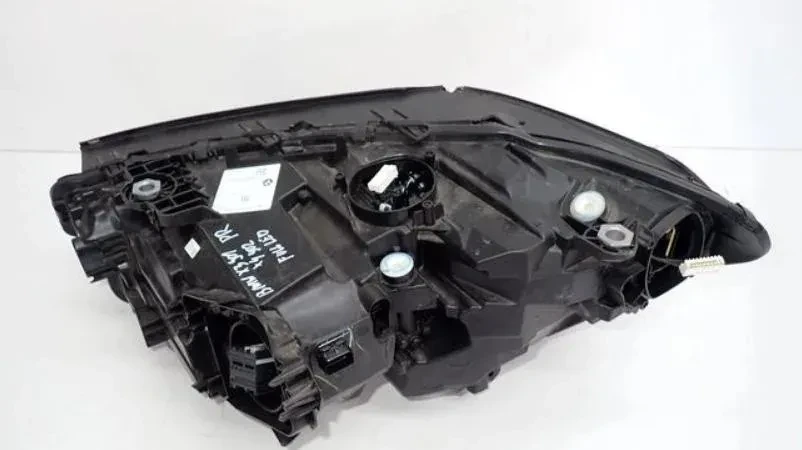 bmw-x3-svetlo-full-led-g01-2021-big-3