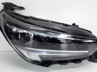 opel-corsa-svetlo-full-led-2019