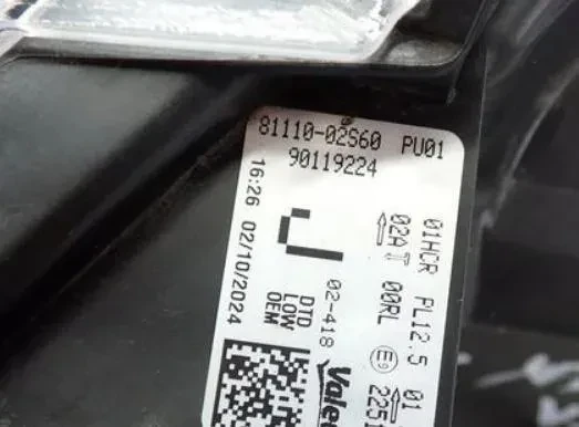 toyota-corolla-svetlo-full-led-e21-2018-21-big-3