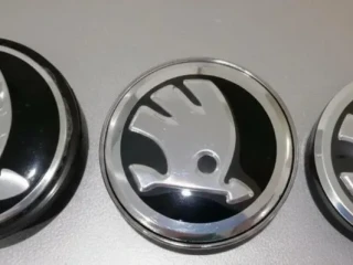 stredove-krytky-puklicky-kolies-skoda