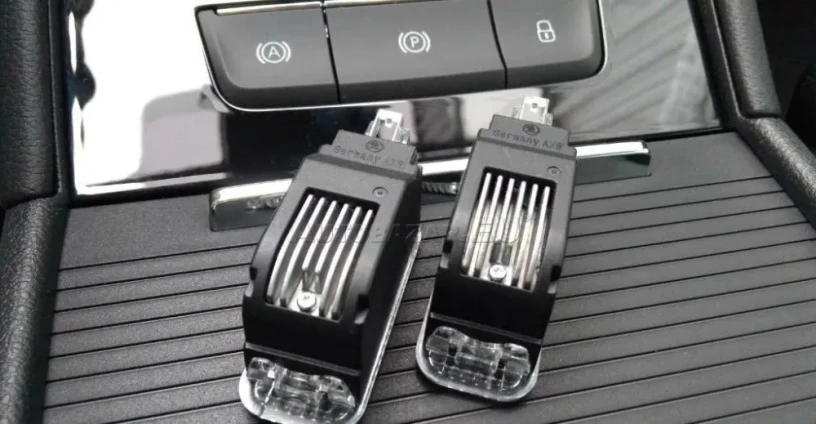 led-logo-projektory-skoda-origo-big-3
