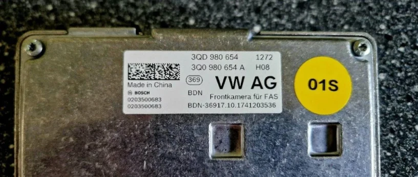 vw-ag-front-camera-big-3