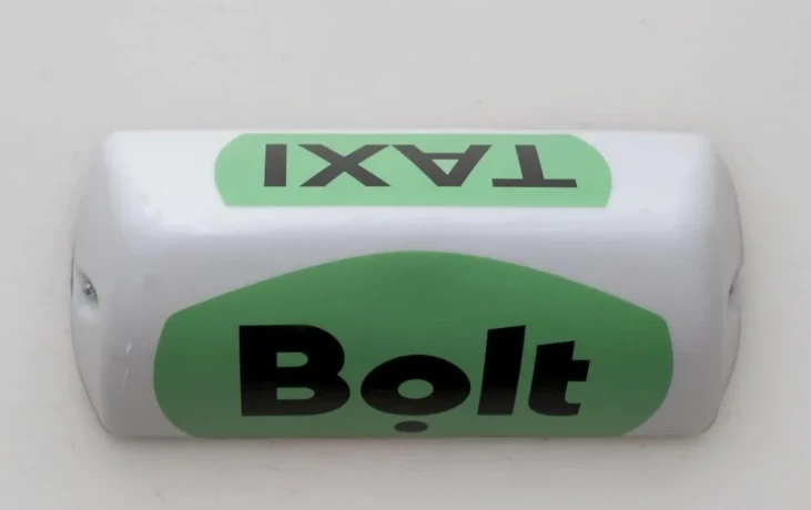 taxi-bolt-transparent-2varianty-big-3