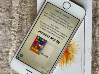 iphone-se-2016-first-gen-64gb-ios-14