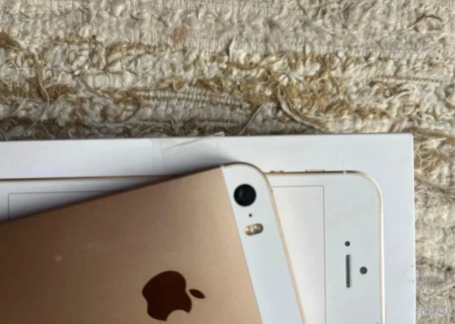 iphone-se-2016-first-gen-64gb-ios-14-big-4