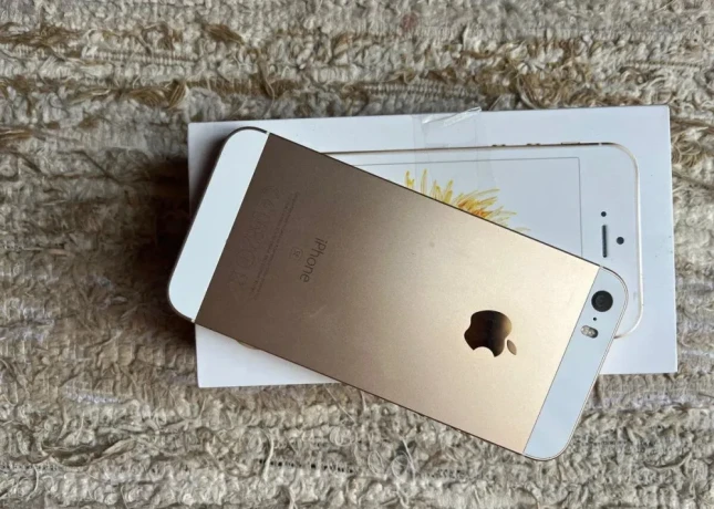 iphone-se-2016-first-gen-64gb-ios-14-big-2