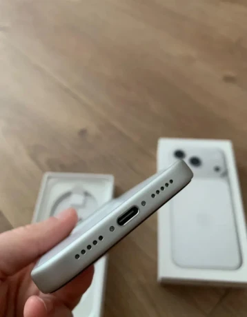 iphone-17-pro-256gb-big-2