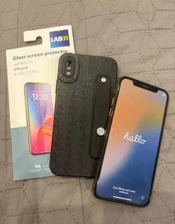 iphone-xs-64-gb-big-0
